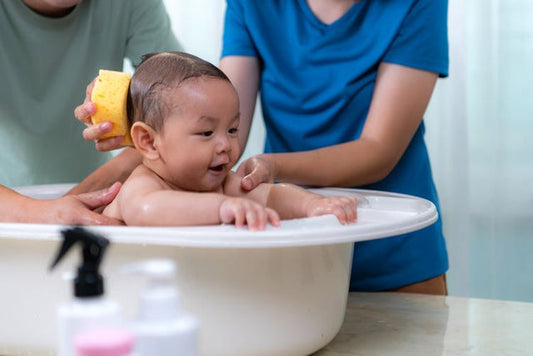 How to Bathe Your Newborn Baby?